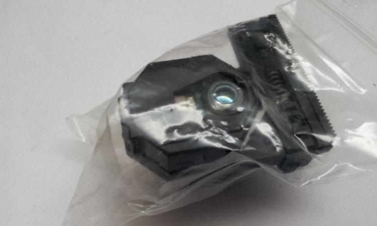 CD Laser Lens for SNK NEO GEO CDZ - USED/Replacement - Click Image to Close