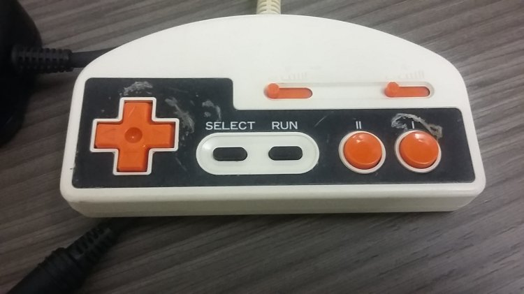 Pc-Engine controller pad - HORI Twin Commander - Click Image to Close